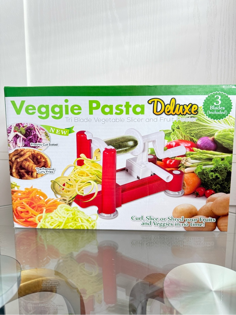 Veggie Pasta Deluxe Red Tri-Blade Vegetable Slicer